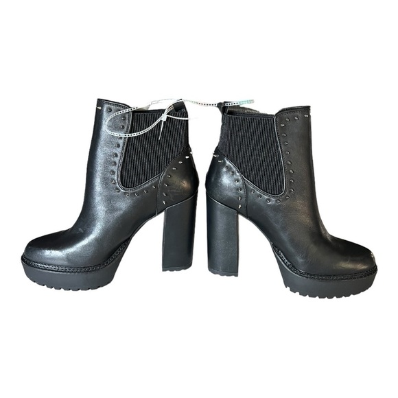 Gianni Bini Black RaantaTwo Studded Lug Sole Platform Booties NWOB Size 8.5&10M - Picture 2 of 16